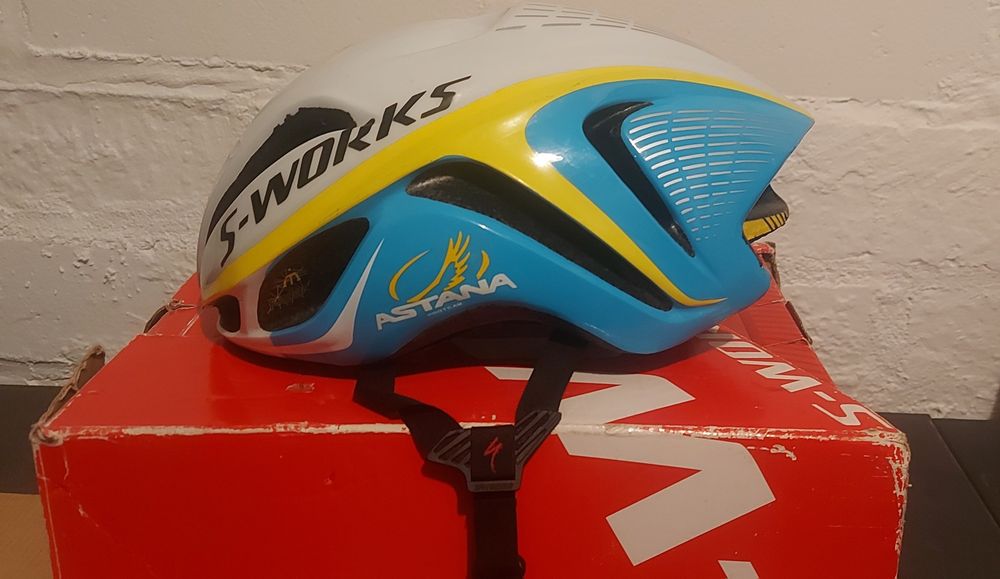 Kask Specialized preveil Team Astana L komplet