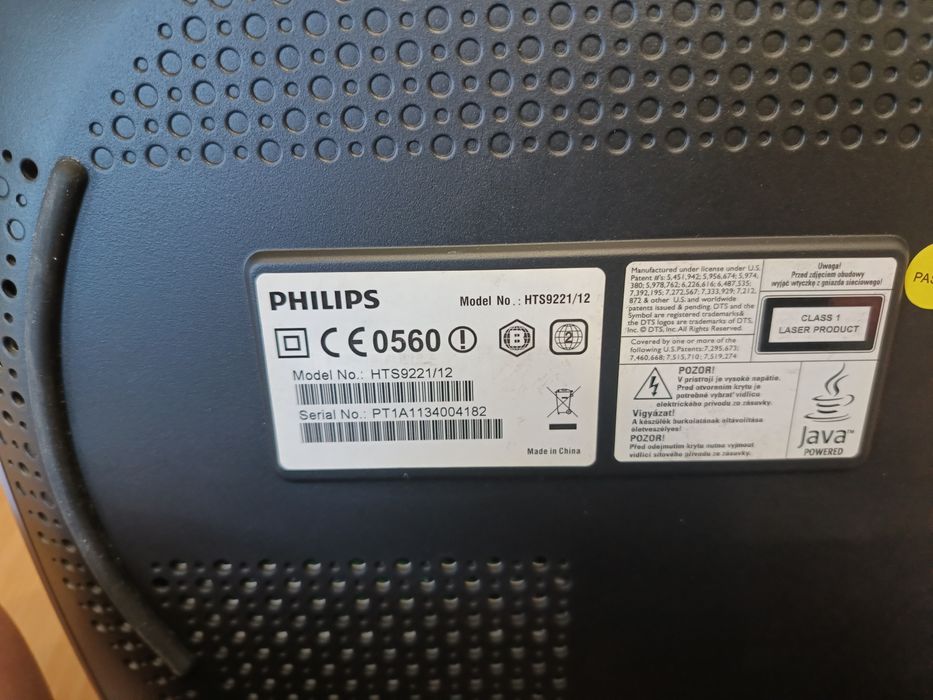 Zestaw kina domowego Philips model HTS9221/12 z odtwarzaczem blu-ray.