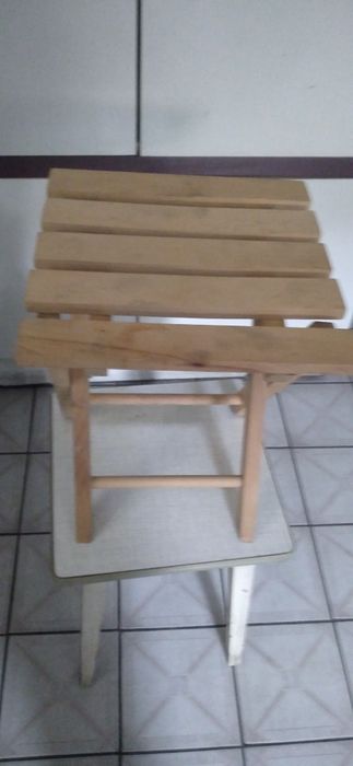 Sprzedam taborety rozkłada 6 sztukne  nowe