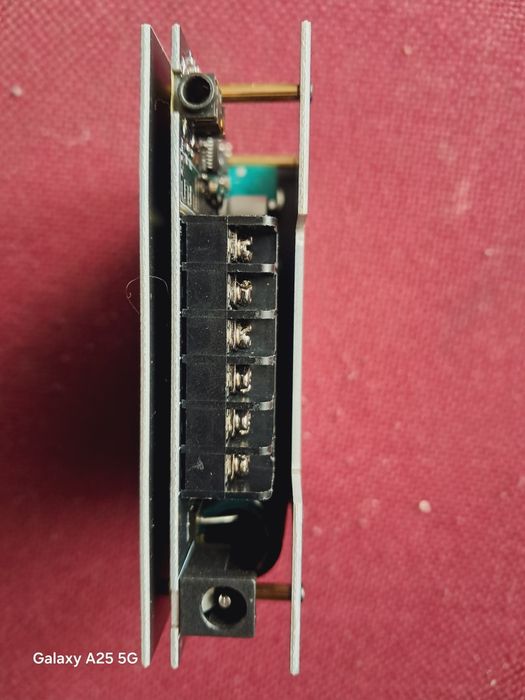 Підсилювач 2×50w + 100w+ блок живлення