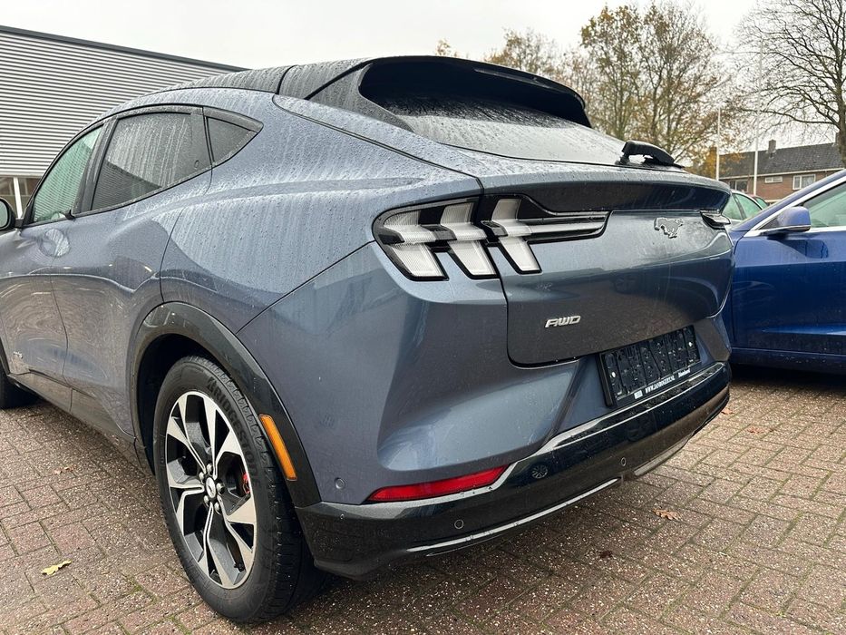 Mustang Mach E 75kwh 264cvs AWD premium