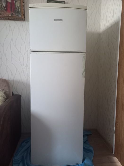 Холодильник Electrolux