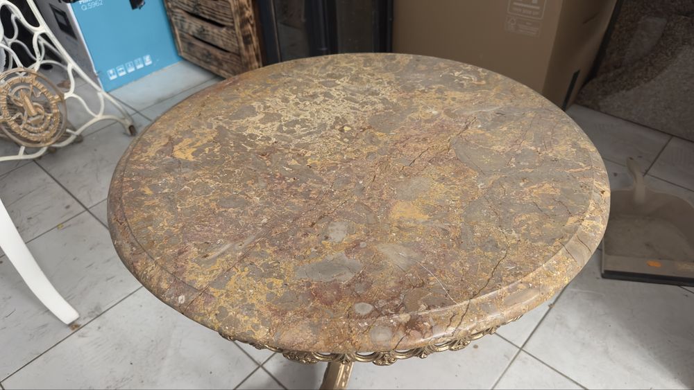 Mesa de Centro em Bronze