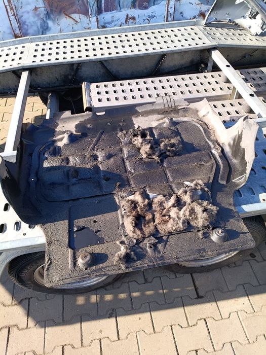 VW T5 multivan 2.5 płyta pod silnik.