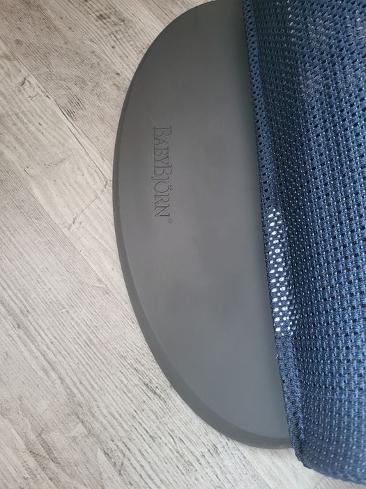 Bujaczek leżaczek babybjorn bliss mesh