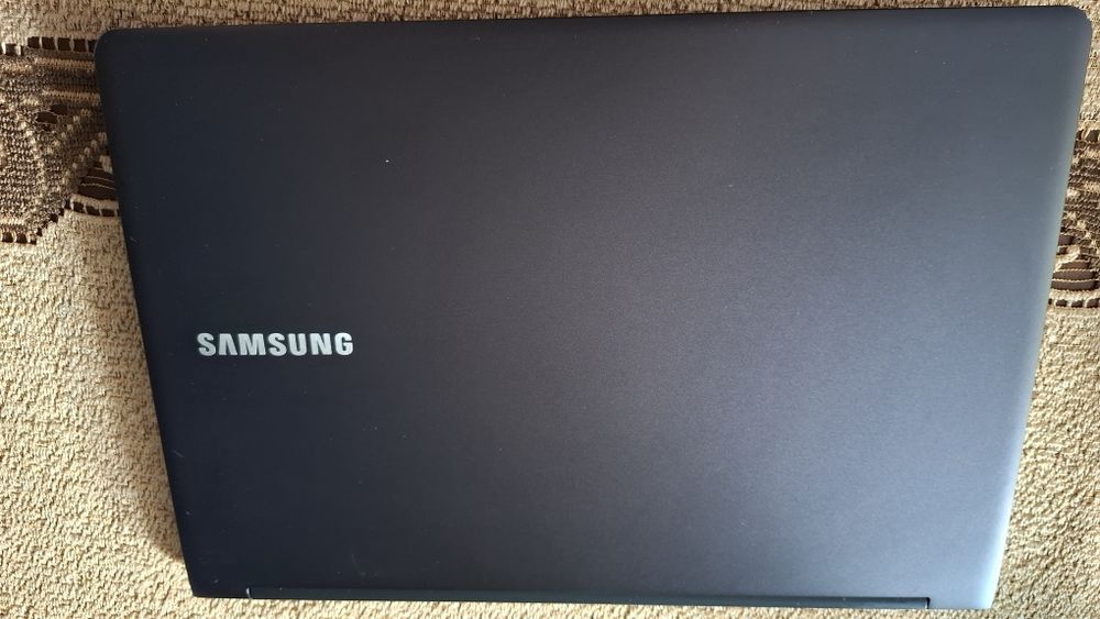 Lekki Laptop Ultrabook Samsung Series 9 | Intel i7 | 512 GB SSD | Windows 11 | Zasilacz