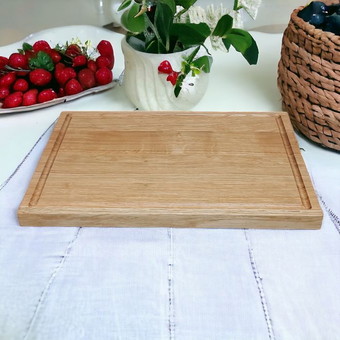 Обробна кухонна (розділочна) дошка з дуба 40х30х2,5 см.