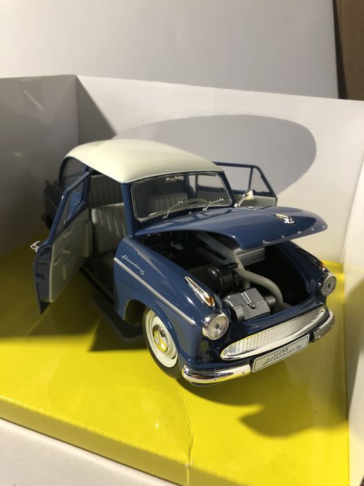 LLOYD Alexander TS da Revell 1:18