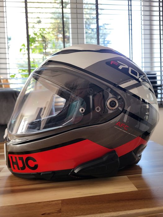 Kask HJC F70 z intercomem Sena