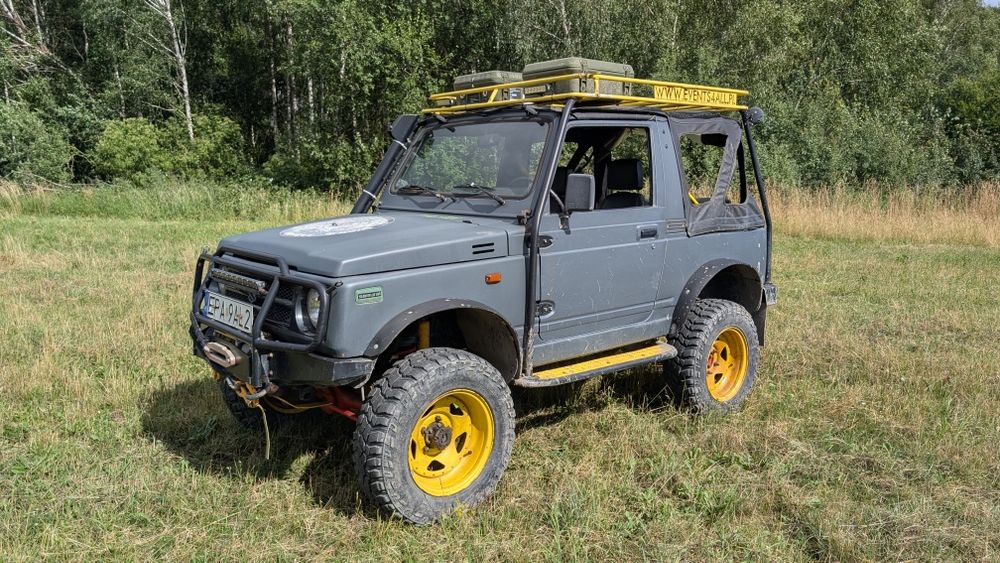 Suzuki Samurai 1.3 na sprężynach do zabawy w teren