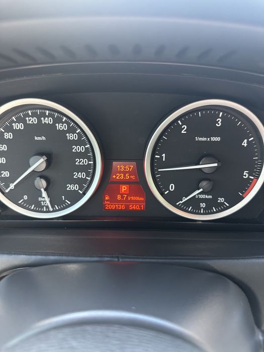 Продам БМВ Х6 2012 рік 40 D
