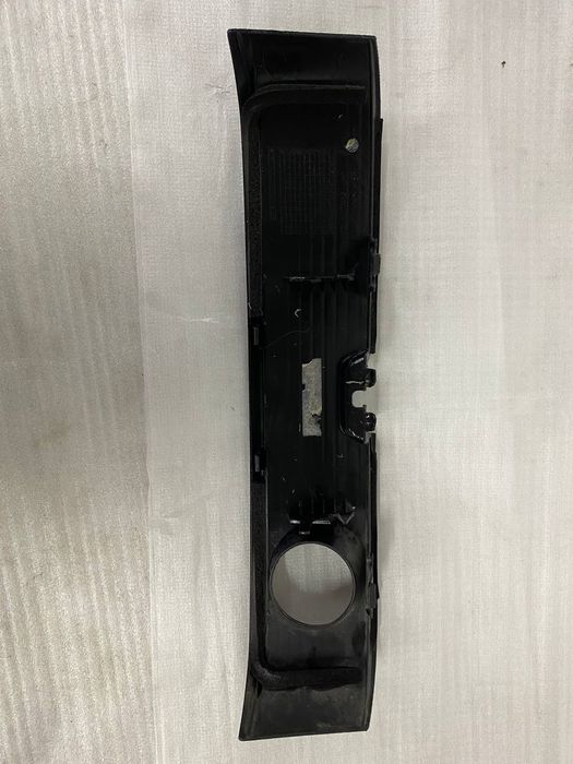 9j1807823h Porsche taycan накладка переднього бампера під радар