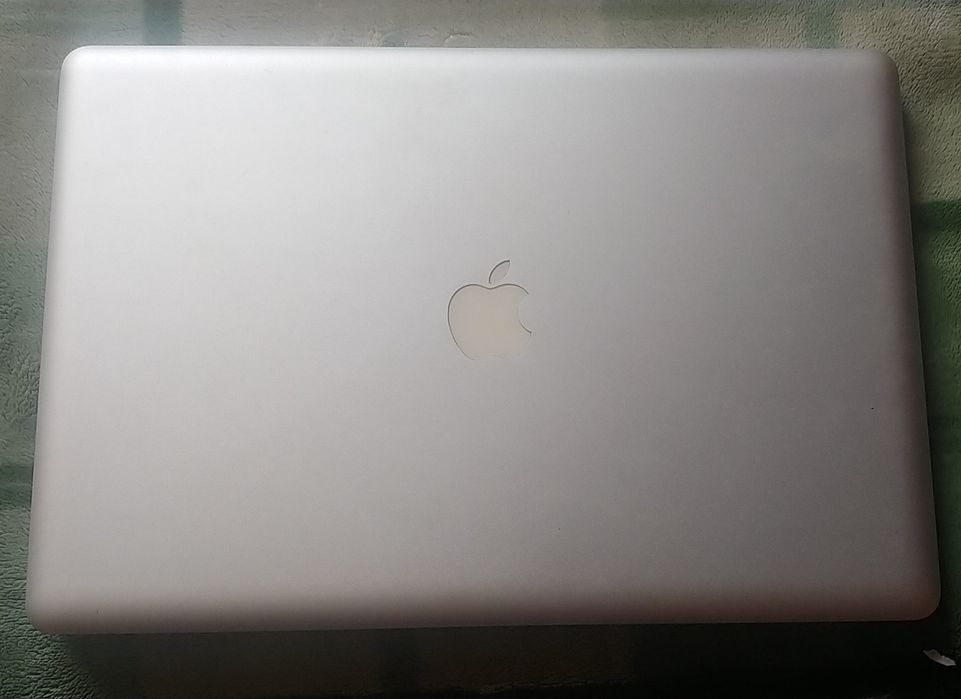 Apple MacBook Pro 17" A1297