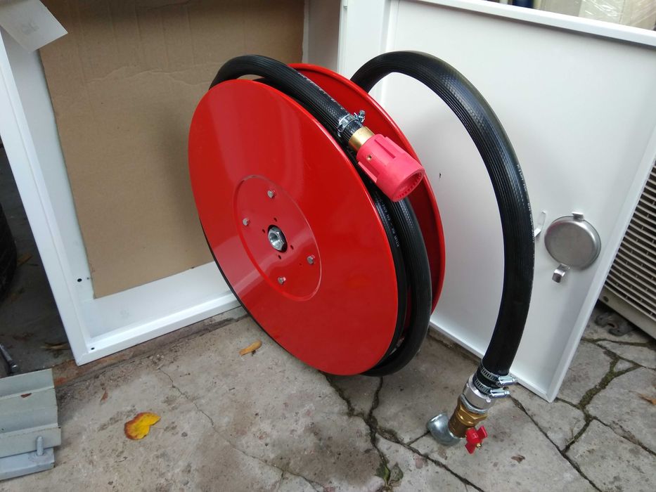 Пожарный кран-комплект HW-19 (25) навесной