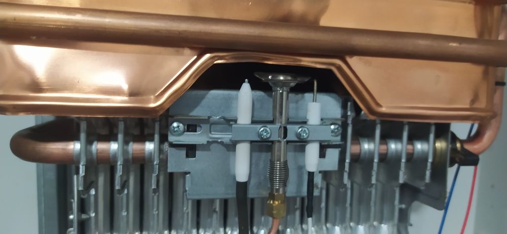 Esquentador Termostático Gralux - 10L - COMO NOVO - Apoio painel Solar