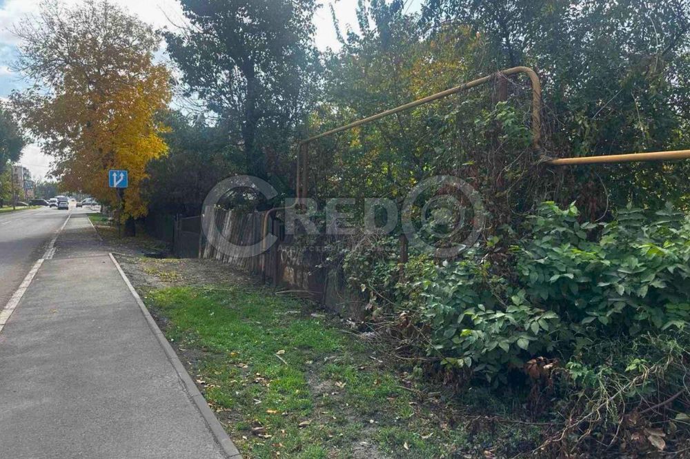 Продаж земельної ділянки в центрі, вул.Кобилянського,130