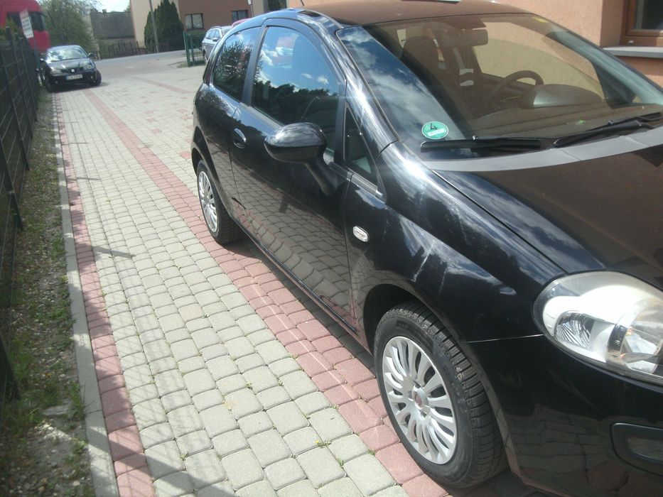 FIAT PUNTO EVO 1.2 8V Benz Klima OC 03.2027