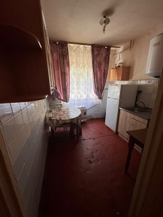 Продам 2-кімнатну квартиру в с. Коржі від власника