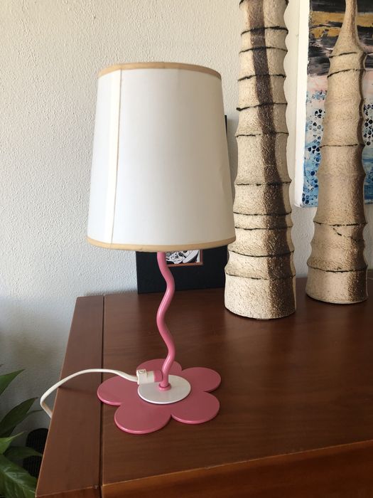 Candeeiro mesa de cabeceira