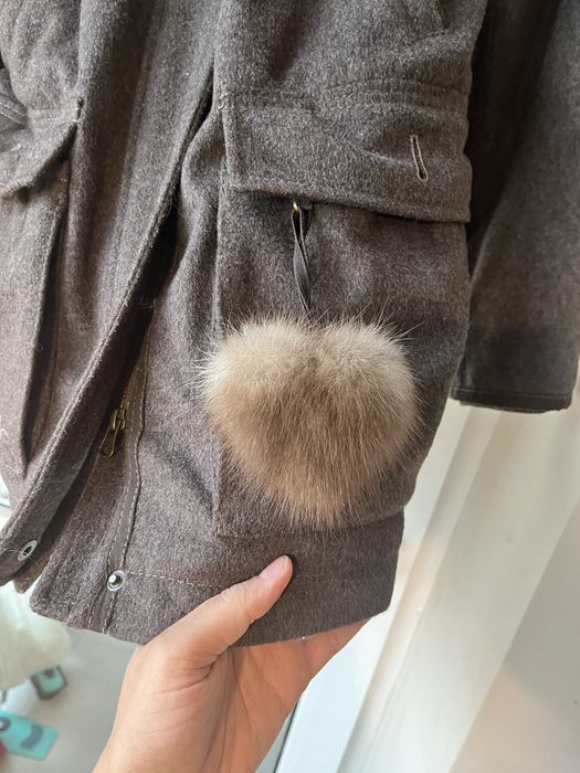 Продам парку шерстяну з натуральною норкою Blaser