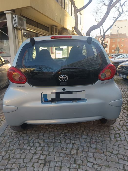 Toyota Aygo azul