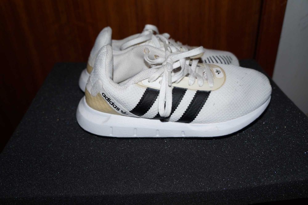 Ténis Adidas 36: 2 euros