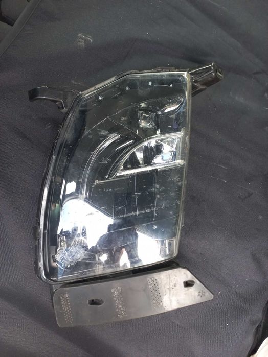 Lampada diurna Tesla Model X