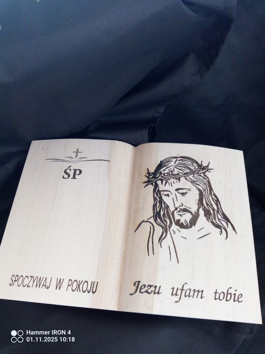 Książka nagrobna,poduszka