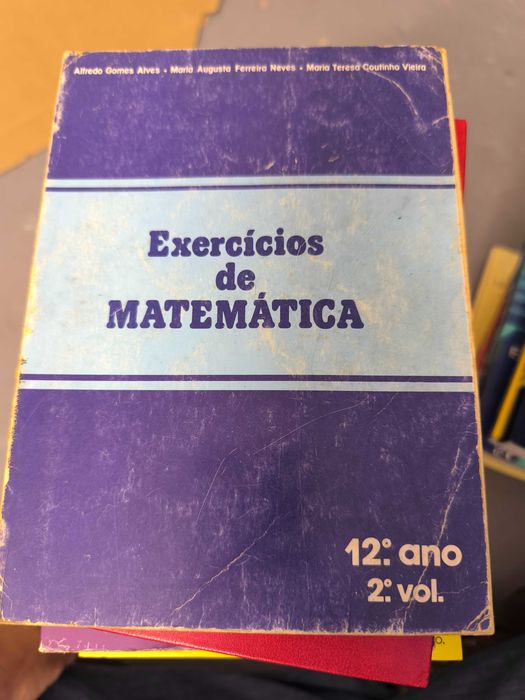 Exercícios de Matemática – 12.º Ano, 2.º Vol. (Porto Editora)