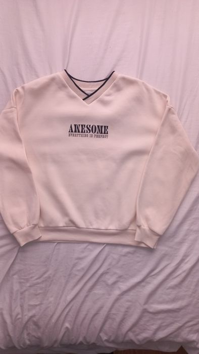 Beżowa krótka bluza