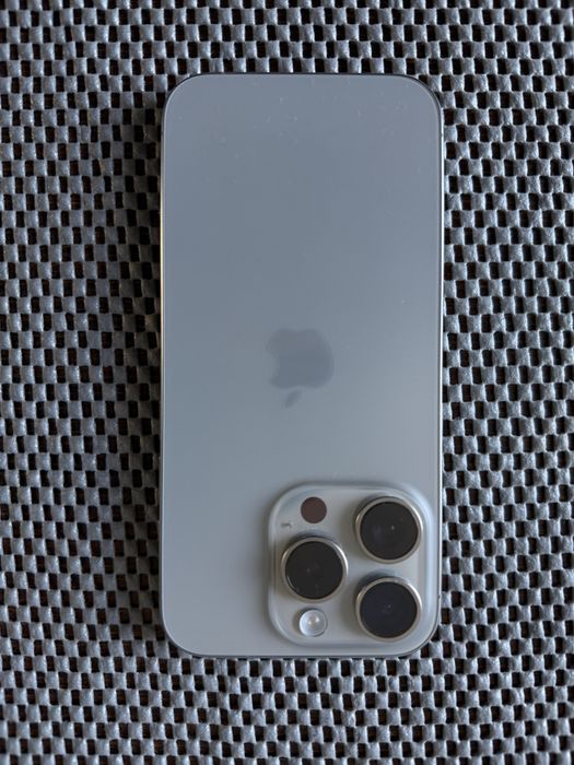 iPhone 15 pro silver 128GB