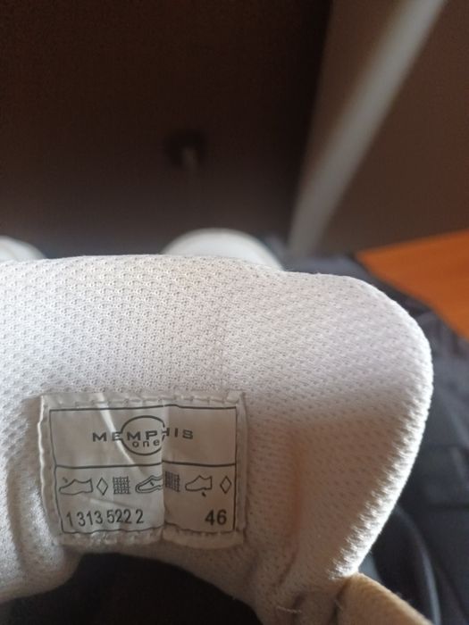 Buty męskie sportowe