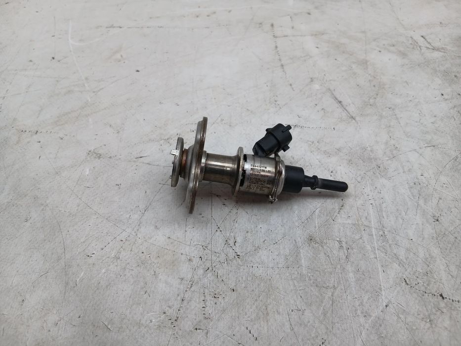 Injector ADBLUE VOLKSWAGEN Golf VIII Variant (CG5)