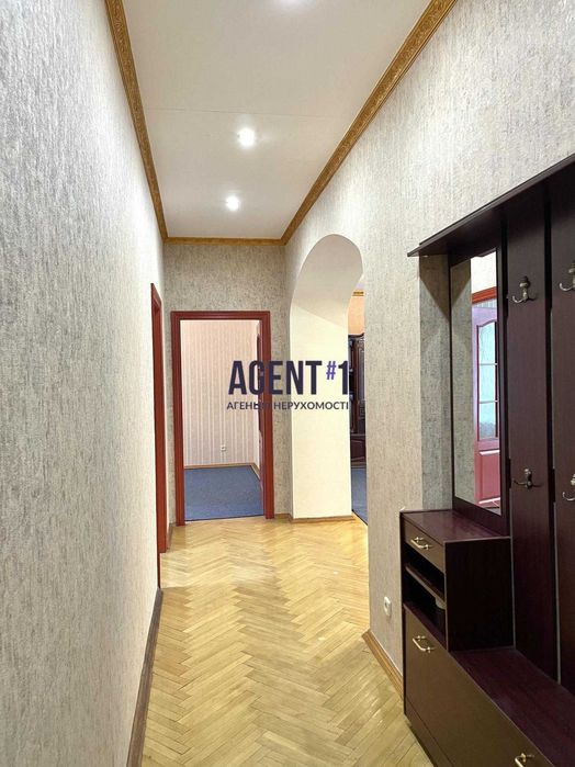 Оренда трикімнатної квартири в самому Центрі Столиці!