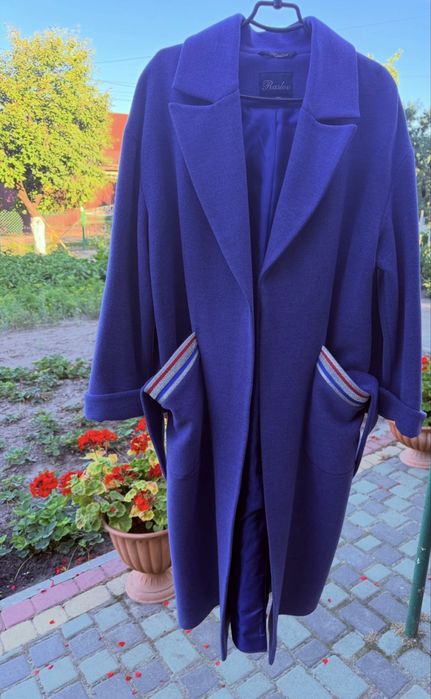 Продам  модное КАШЕМИРОВОЕ ПАЛЬТО почти новое