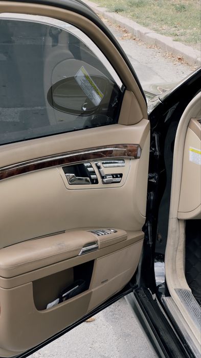 СРОЧНО Mercedes w221 s550