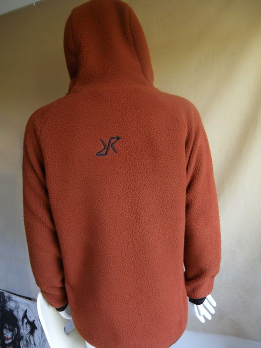 Revolution Race bluza