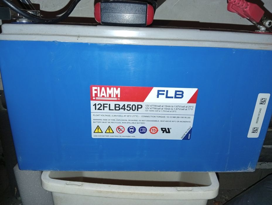 Akumulator agm magazyn energi ups