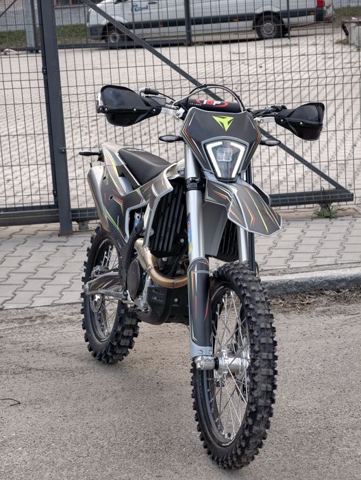 Офіційний дилер. Ендуро мотоцикл Kovi CRS250 інжектор.