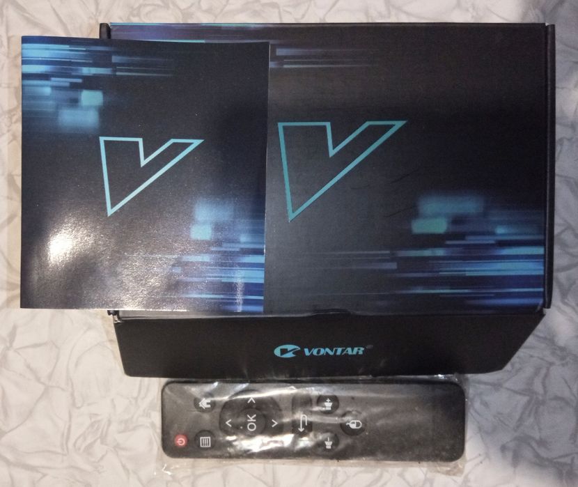 Пристрій Smart TV-Android 12 Vontar H618 8K на 4Gb/64Gb/HDMI/WiFi