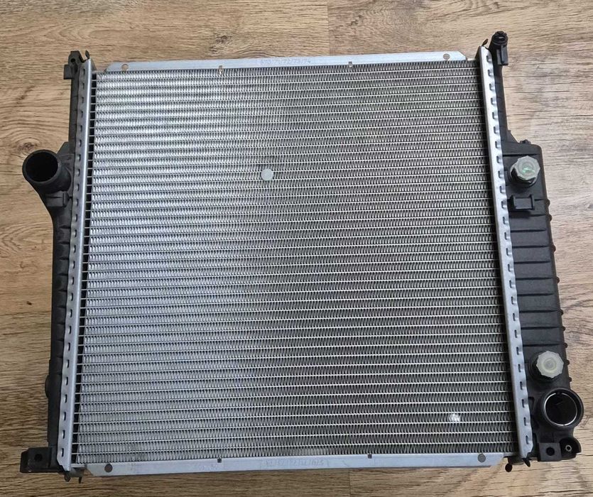 Chłodnica Wody BMW E30 SERIA 3 (82-94r.) Oryginalna Nowa