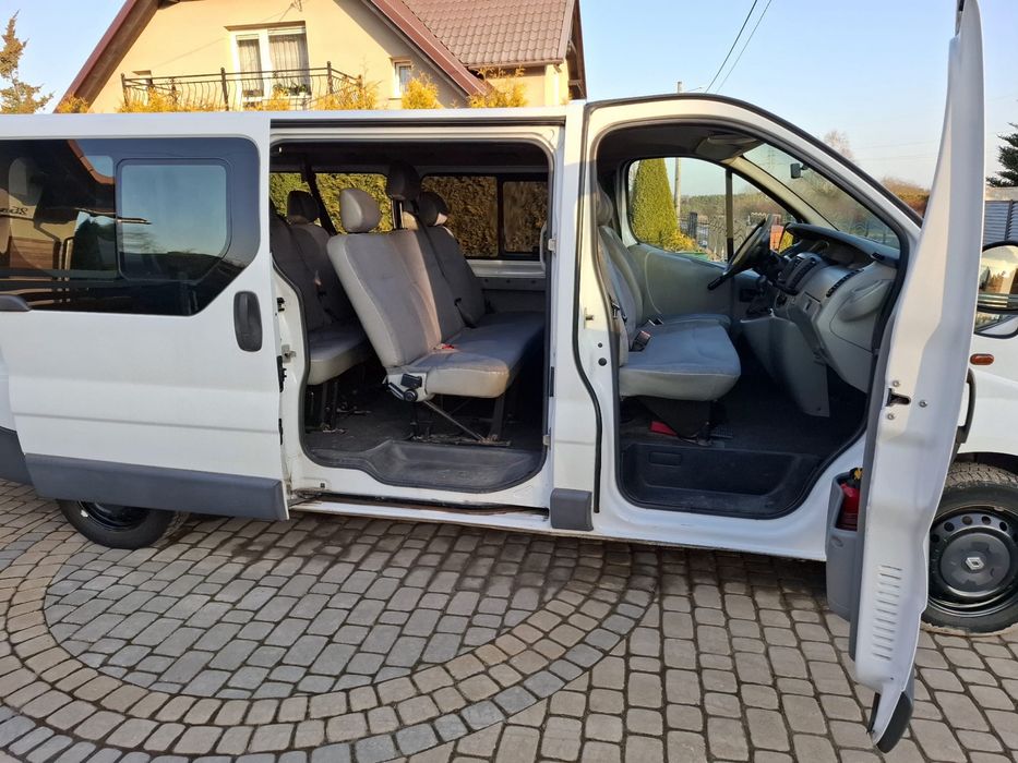 Renault Trafic Long 1.9 dci 9 osobowy