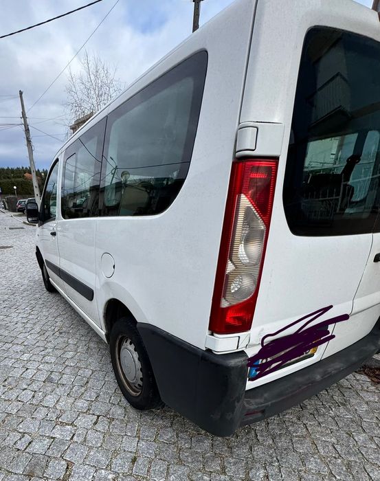 Peugeot Expert 9 lugares