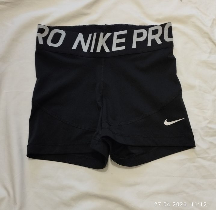 Жіночі спортивні шорти від NIKE PRO