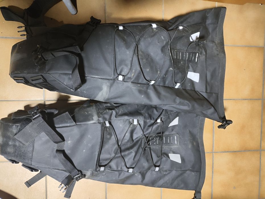 Saco/mochila bicicleta de 13L com estabilizador  Bikepacking