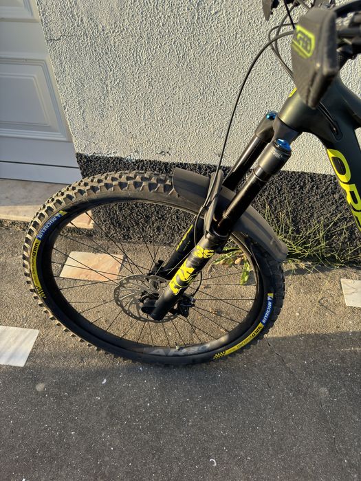 Orbea occam h20 lt 2023, parada por motivo de lesao
