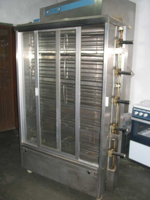 Assador de Frangos Eléctrico