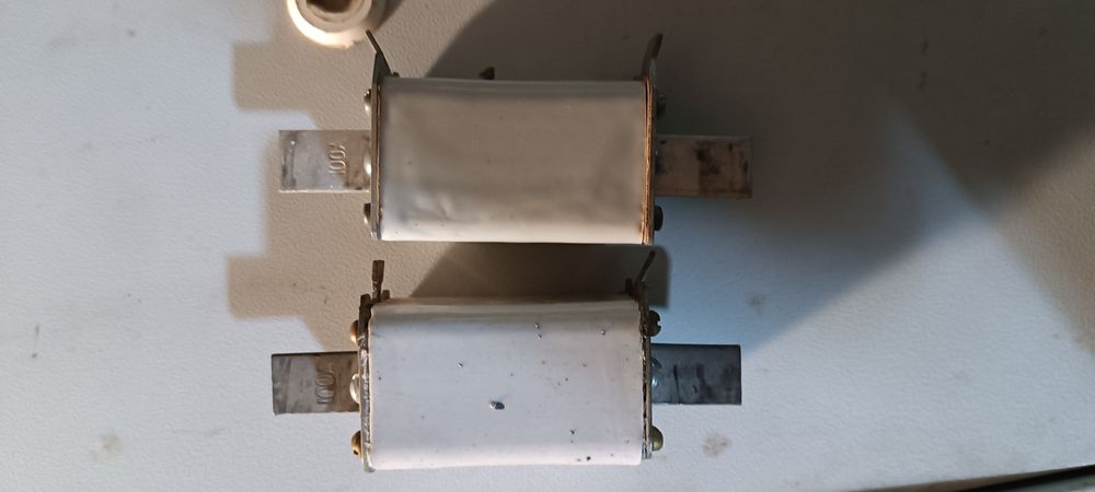 Рубильник трьохполосний беушний