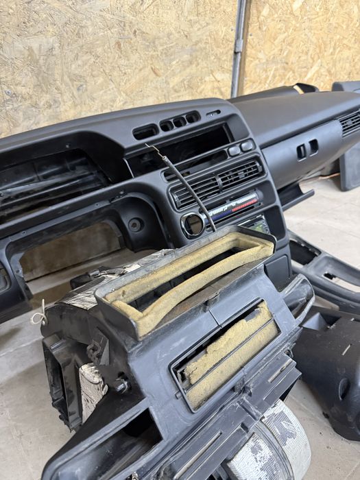 Торпедо ВАЗ 2115 повна комплектація