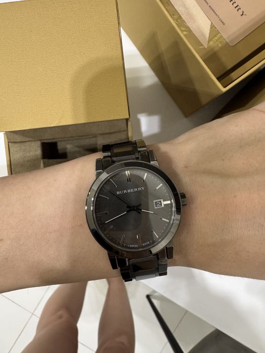 Оригінальний годинник Burberry